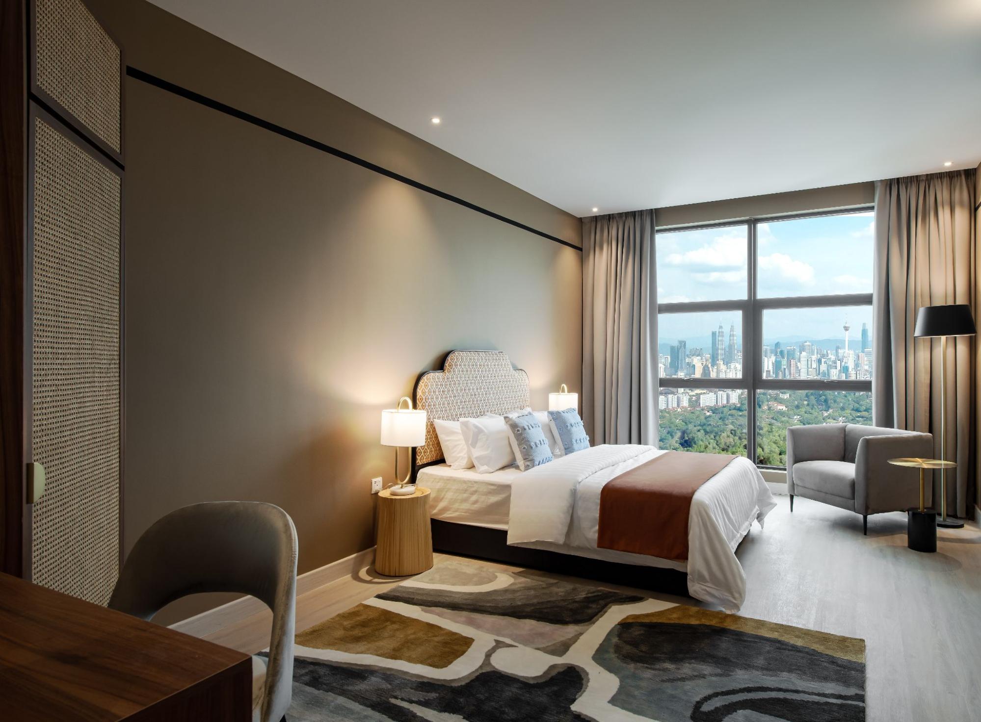 Jumbo Three Bedroom Suite