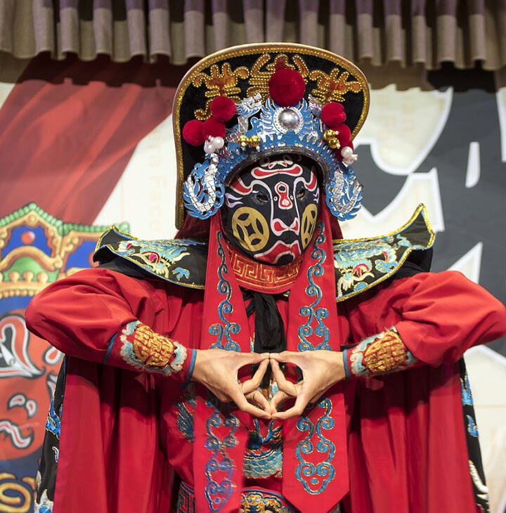 Witness Authentic Chinese Cultural Performances